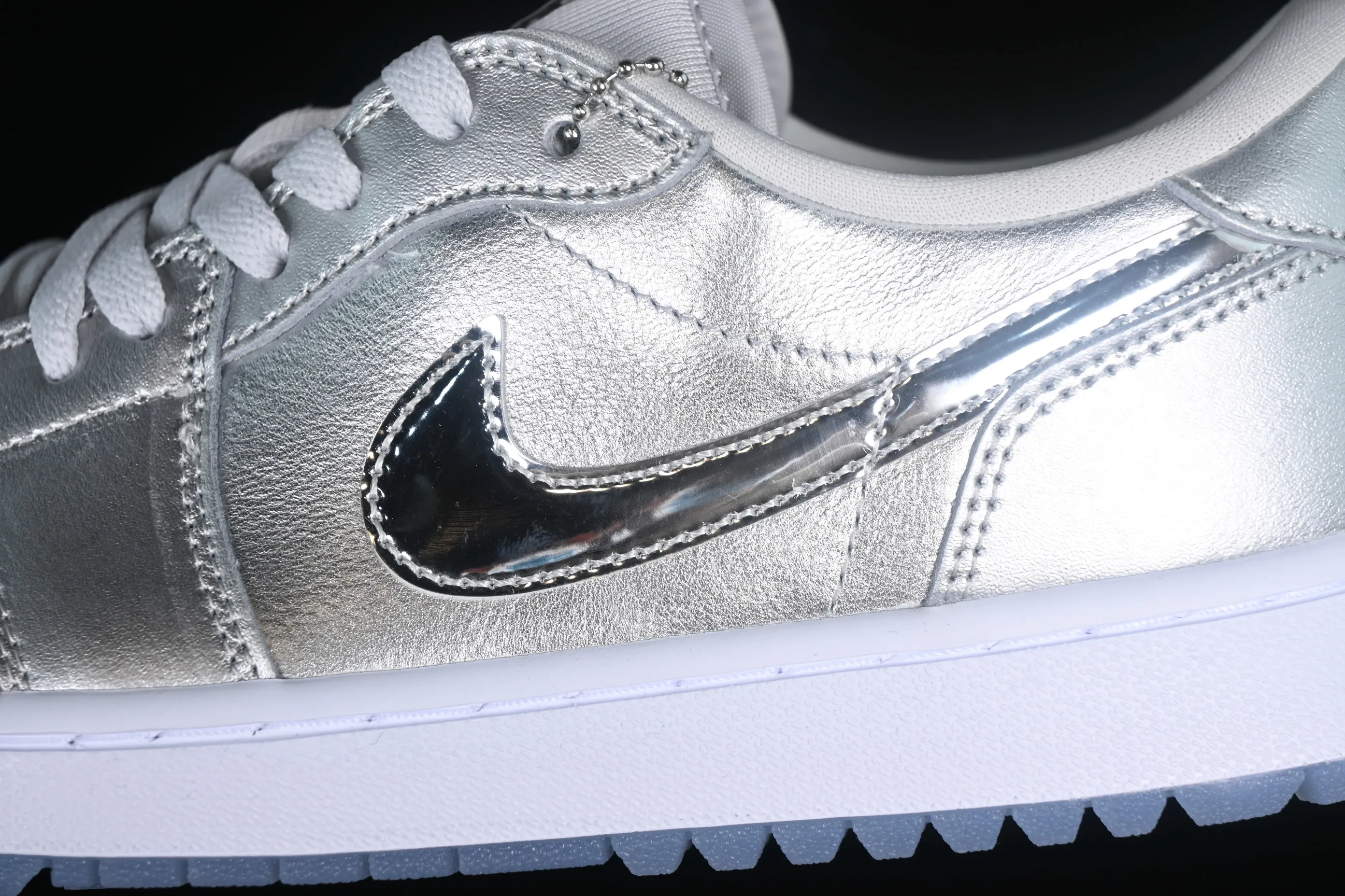 All categories Air Jordan Jordan series basketball shoes Air Jordan 1 Low G version pure original Air Jordan 1 Low Golf AJ1 Joe 1 new golf version liquid silver FD6848-001
